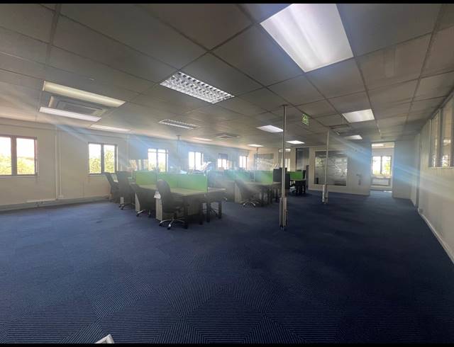 235M² OFFICE TO LET IN MEYERSDAL